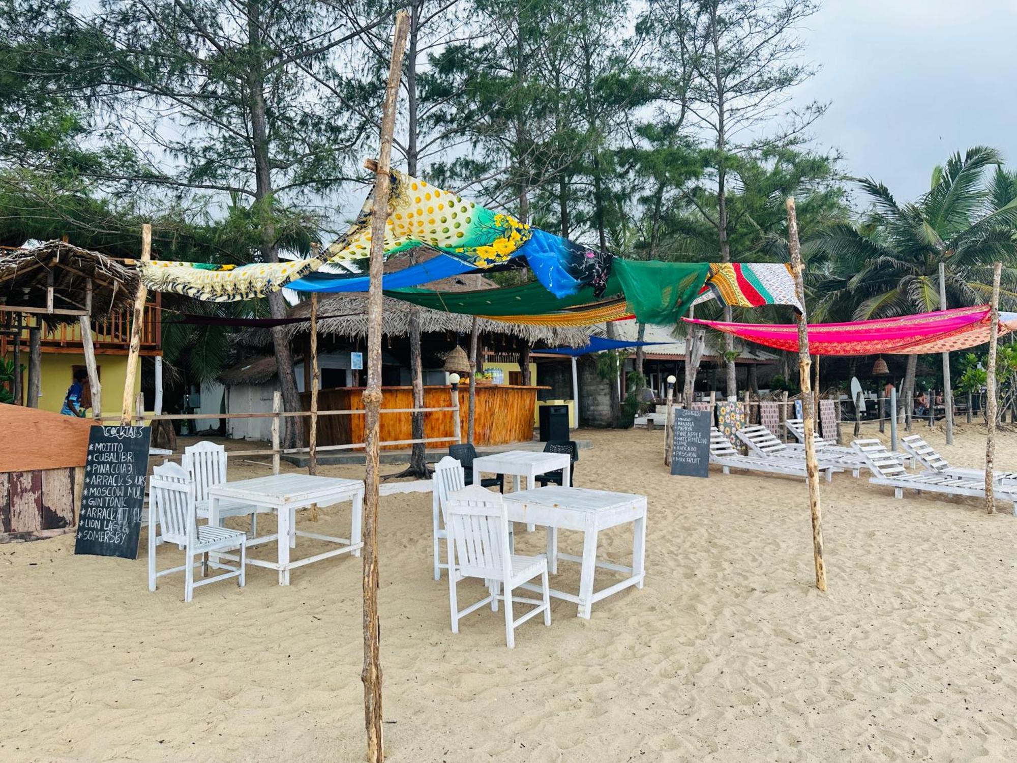 Beach Wave Hotel Arugam Bay Exteriör bild