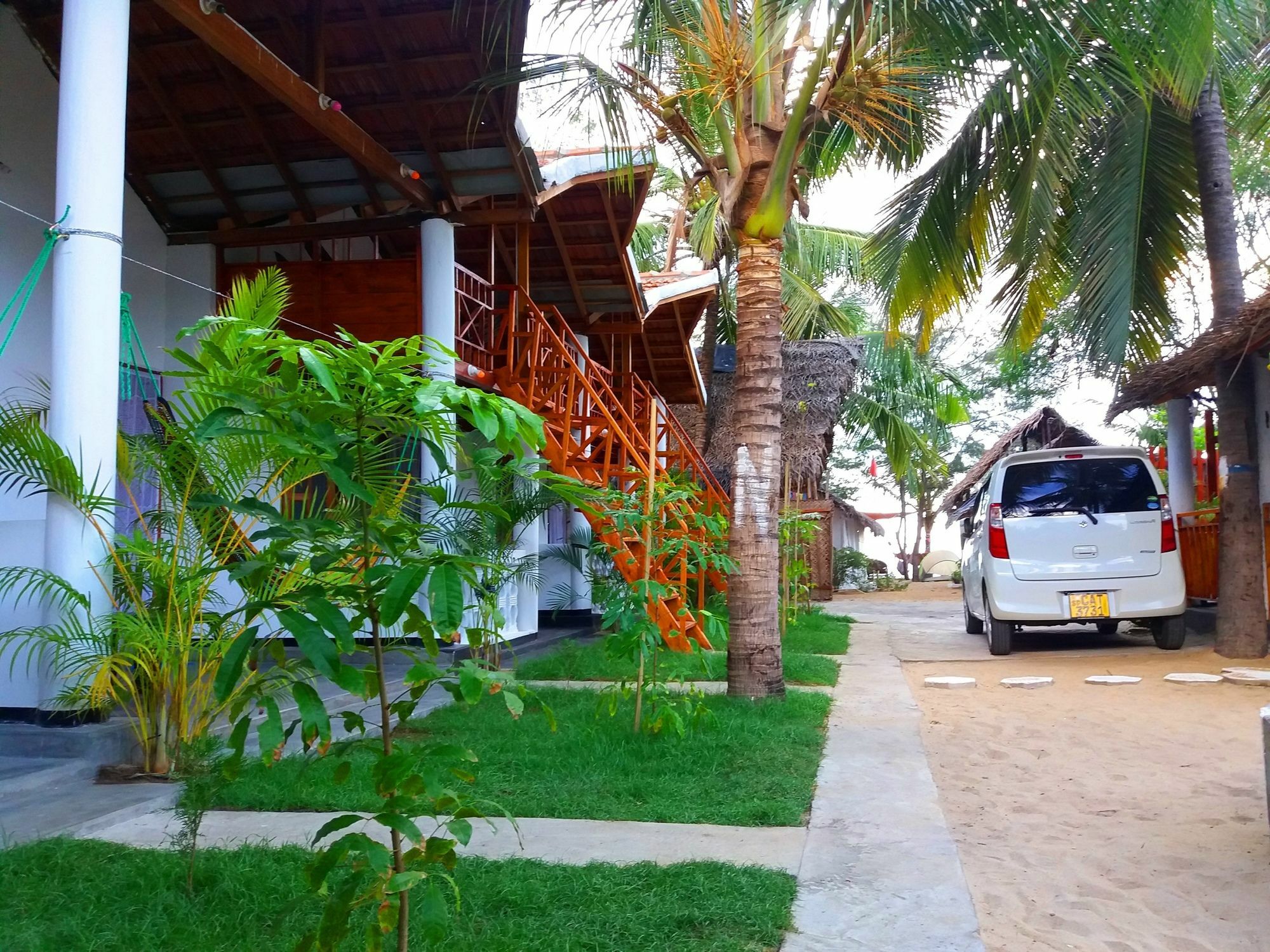 Beach Wave Hotel Arugam Bay Exteriör bild